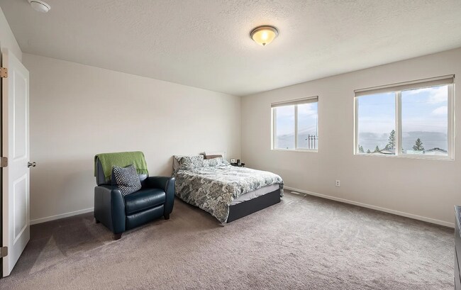 Foto del edificio - 4501 W Bedford Ave