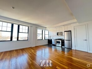 Building Photo - 123 Parkside Ave