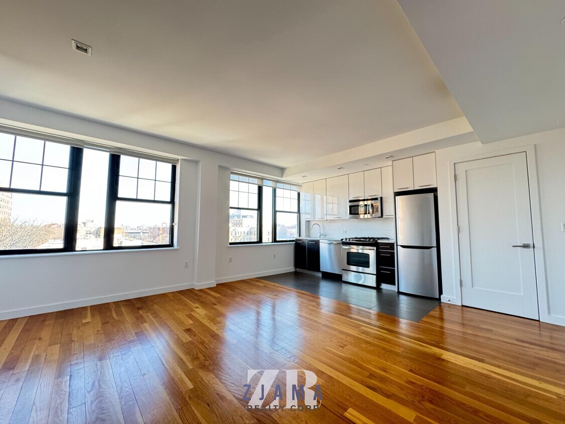 Foto principal - 123 Parkside Ave