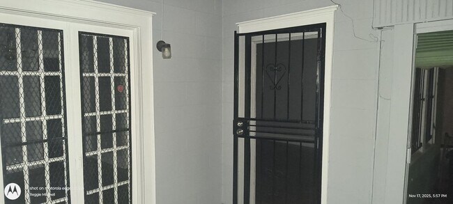 Foto del edificio - 1237 E Anderson St