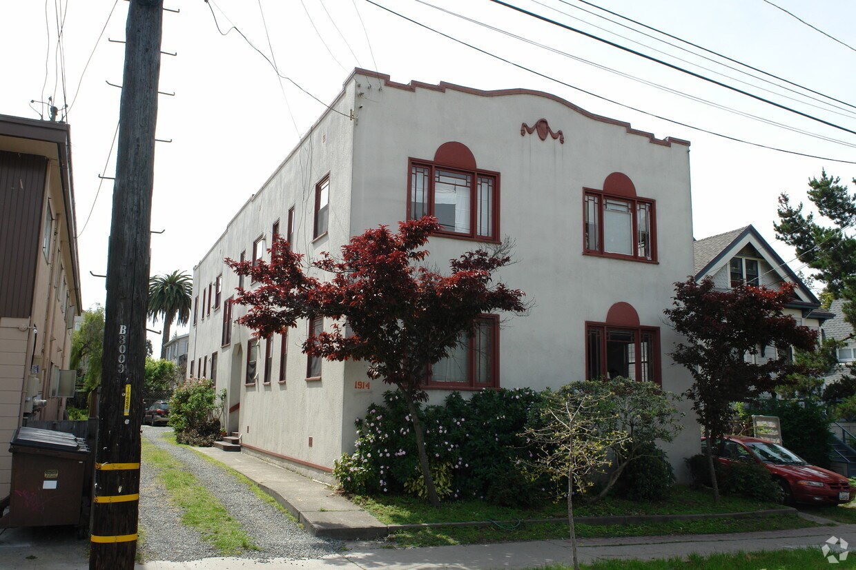 Building Photo - 1914 Channing Way