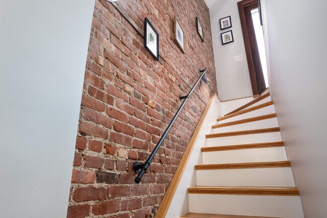 Foto del edificio - 235 Bloomfield St