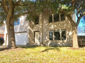 Building Photo - 912 Justeford Dr