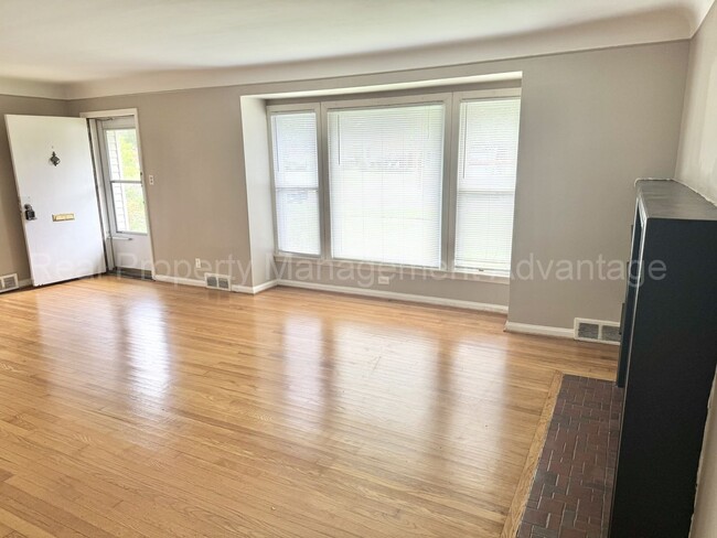 Building Photo - 4421 Samoset Rd