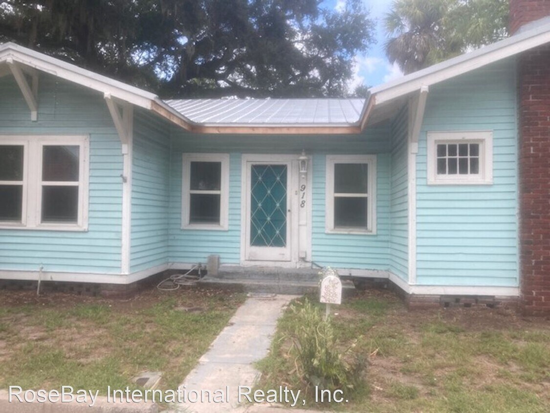 918 11th Ave W, Bradenton, FL 34205 House Rental in Bradenton, FL