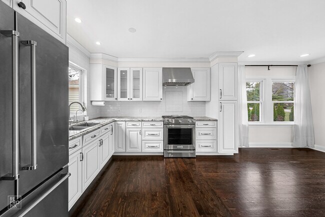 Foto del edificio - 127 Brookhill Rd
