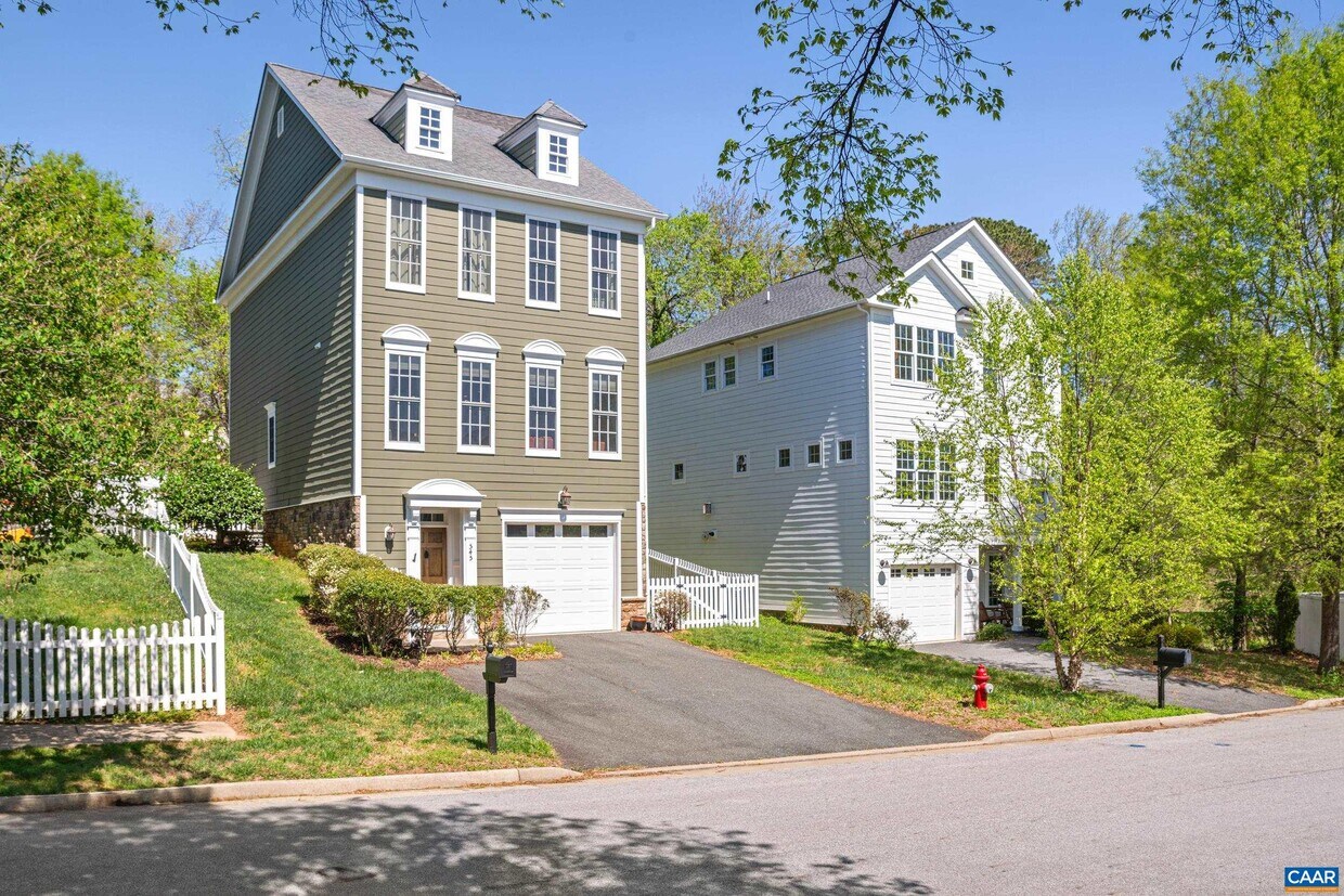 Foto principal - 545 Summerford Ln