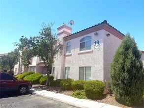 Building Photo - 4555 E Sahara Ave