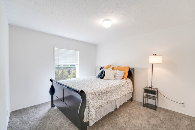 Foto del edificio - 1480 Gulley River Rd