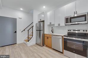Photo - 3842 Fairmount Ave Townhome