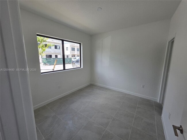 Building Photo - 13847 SW 261st St