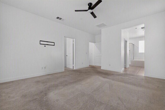 Building Photo - 41114 Northwestern St