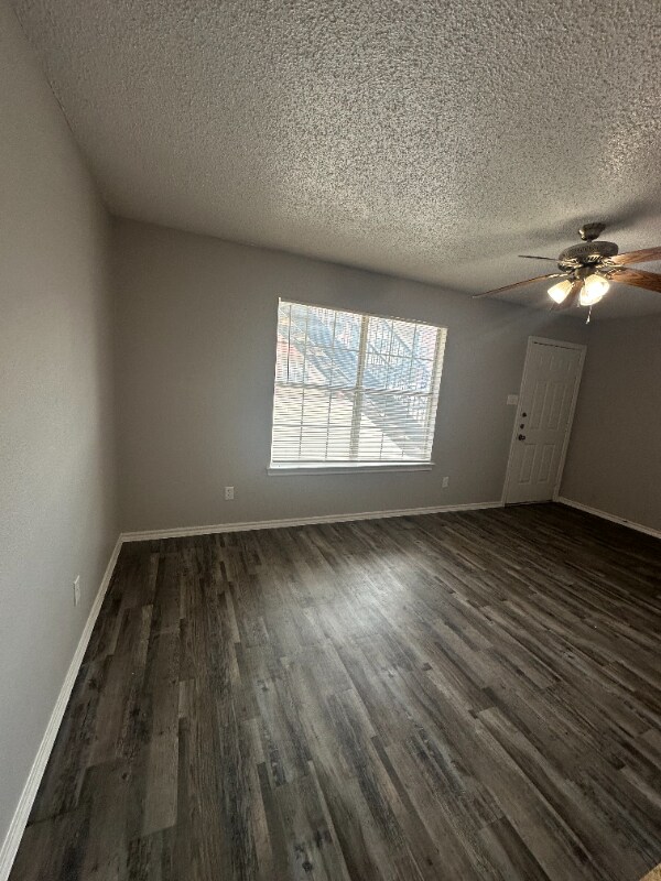 Building Photo - 700 Hercules Ln