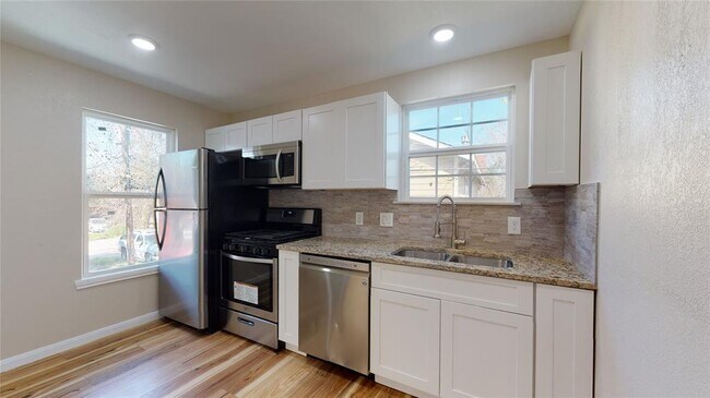 Foto del edificio - 2409 Arbor St