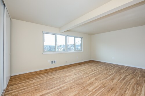 Building Photo - THE BANBURY - 2 bedrooms