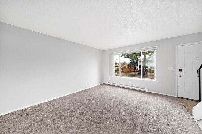 Foto del edificio - 2 bedroom Available! Pets OK!
