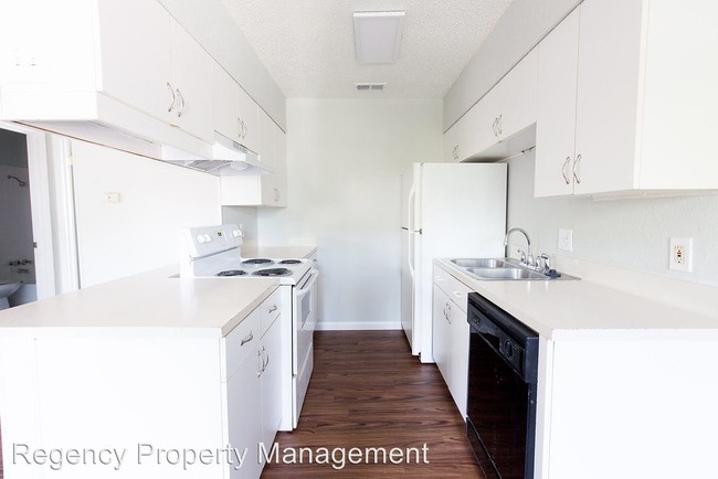 Foto del edificio - 8501 Cameron Rd