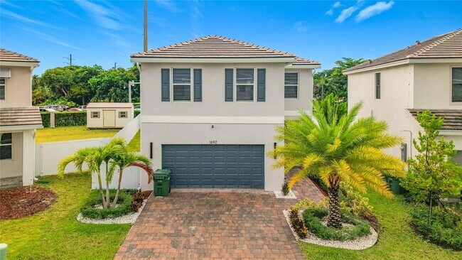 Foto del edificio - 1692 SE 7th Ct