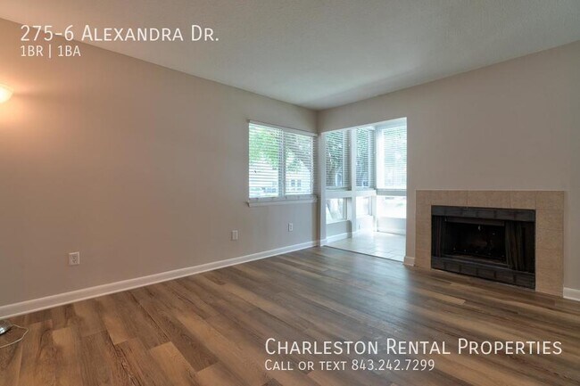 Building Photo - 275 Alexandra Dr