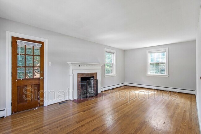 Foto del edificio - 6731 Forest Hill Ave