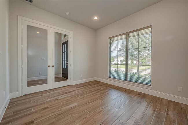 Building Photo - 28518 Jade Springs Ln