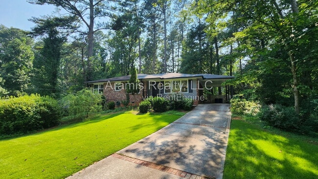 Photo - 1032 Homewood Court