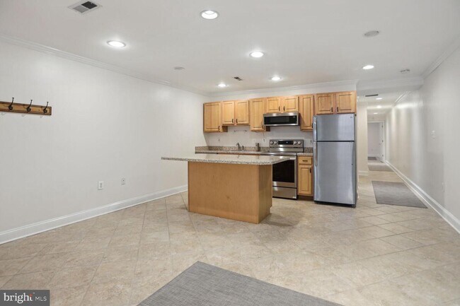 Foto del edificio - 61 Rhode Island Ave NW