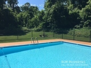 Foto del edificio - 1025 E Cleveland Ave