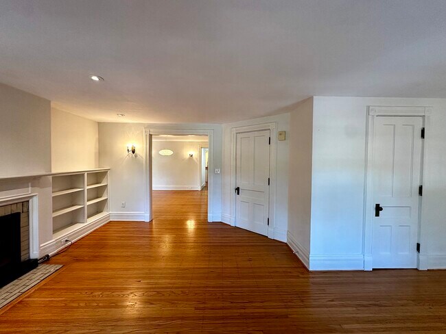 Building Photo - 510 Lafayette Ave