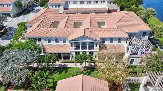 Foto del edificio - 8332 NW 7th Ct
