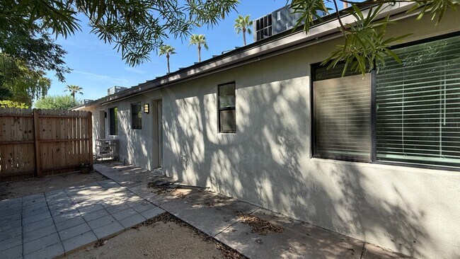 Foto del edificio - 3621 N 24th St