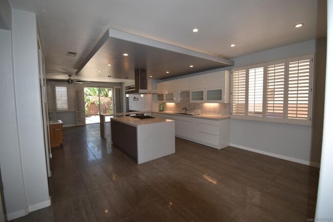 Building Photo - 4864 Black Coral Ct