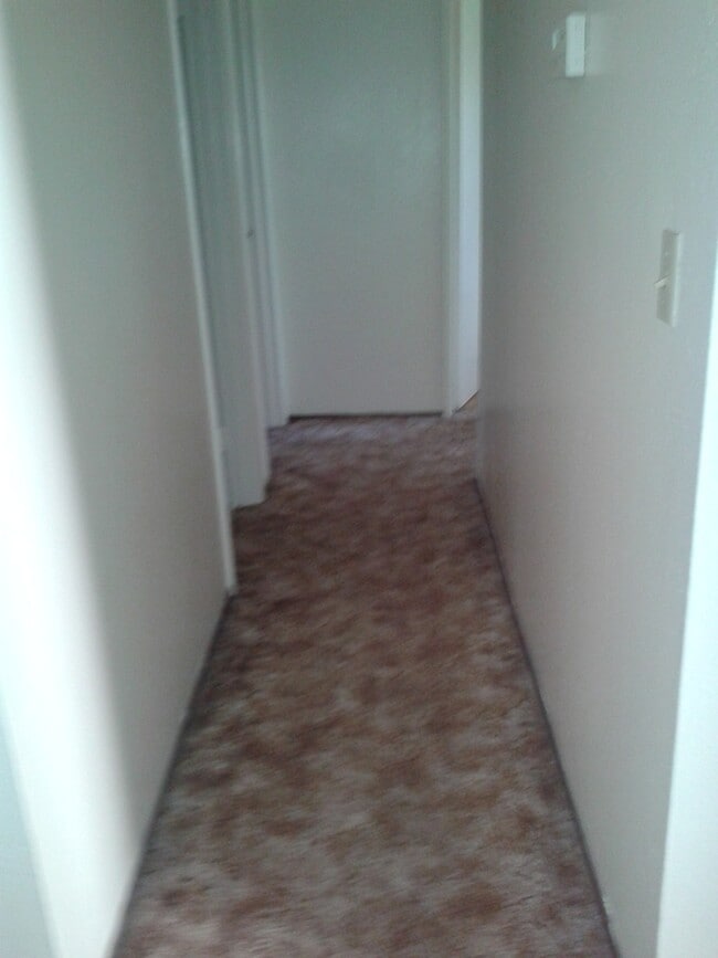 Foto del edificio - Spacious 3 bedroom 2 bath home located in Modesto