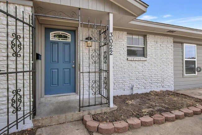 Building Photo - 3022 Poe Rd