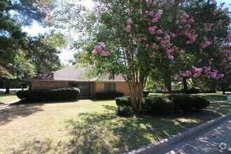 Building Photo - 8302-8304 Garrett Dr