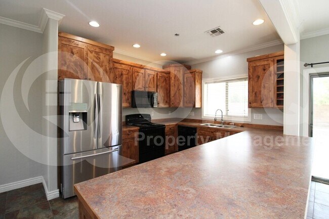 Foto del edificio - 44851 W Zion Rd