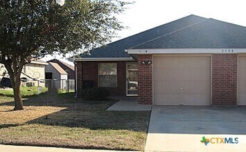 Building Photo - 2808 Edgefield St
