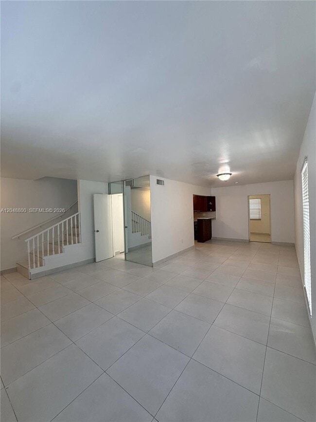 Foto del edificio - 20 SW 108th Ave