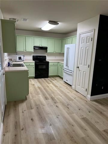 Foto del edificio - 209 W Edwards St