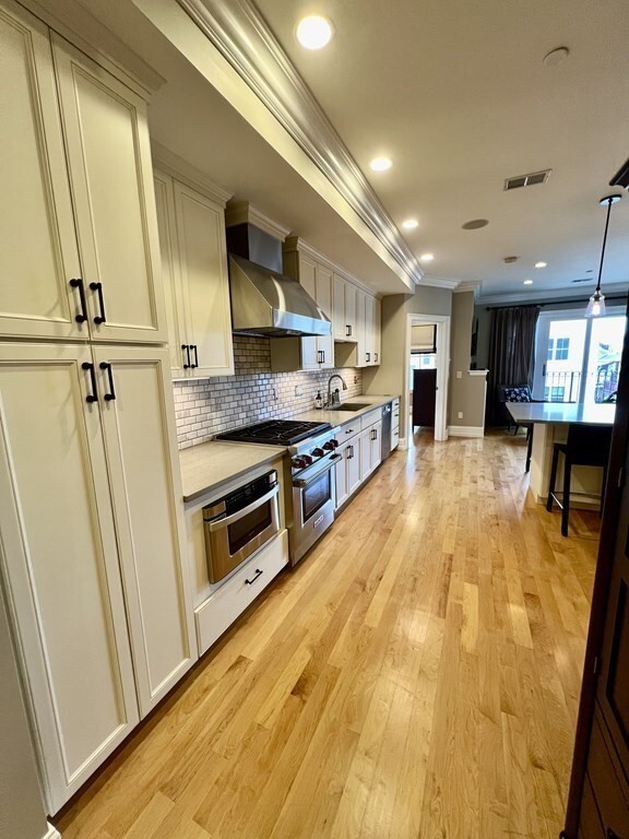 Building Photo - 37 P St