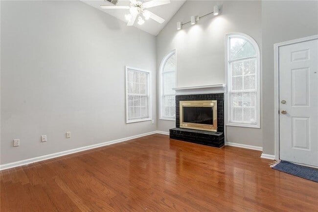 Building Photo - 430 Auldon Ct SE