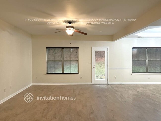 Foto del edificio - 321 Alcovy Way