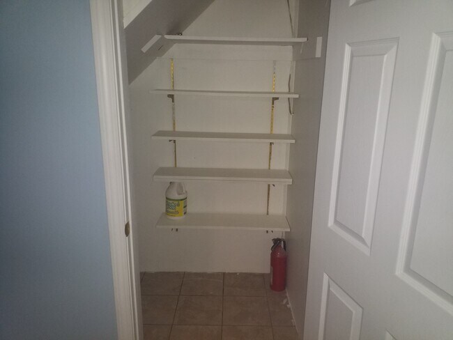 Dining area pantry - 747 Silver St