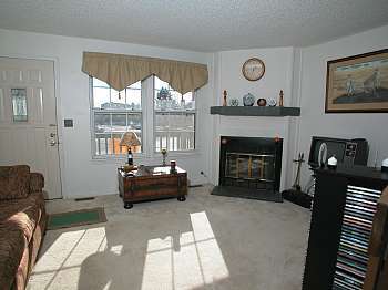 Living Room - 1217 South Flower Circle