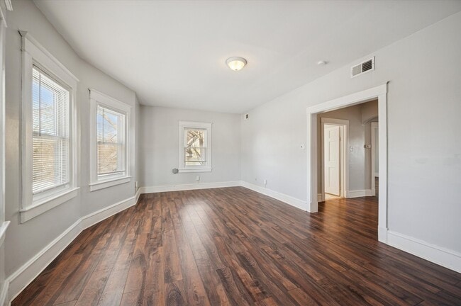 Building Photo - 1609 Upland Ave