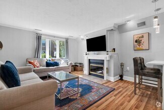 Building Photo - 166 Quincy Shore Dr