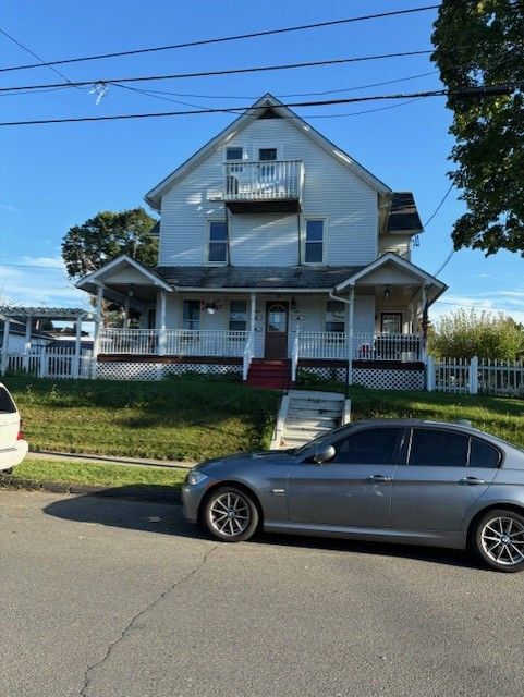 Building Photo - 44-46 Hoyt Street, unit 2