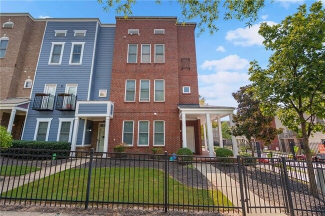 Foto del edificio - 790 Liberty Commons Dr NW
