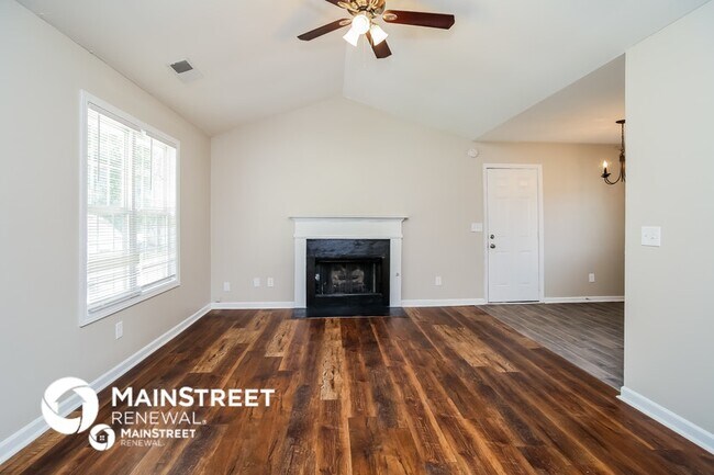 Building Photo - 73 Jordan Rd SE