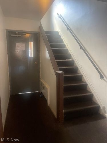 Foto del edificio - 1867 N Taylor Rd